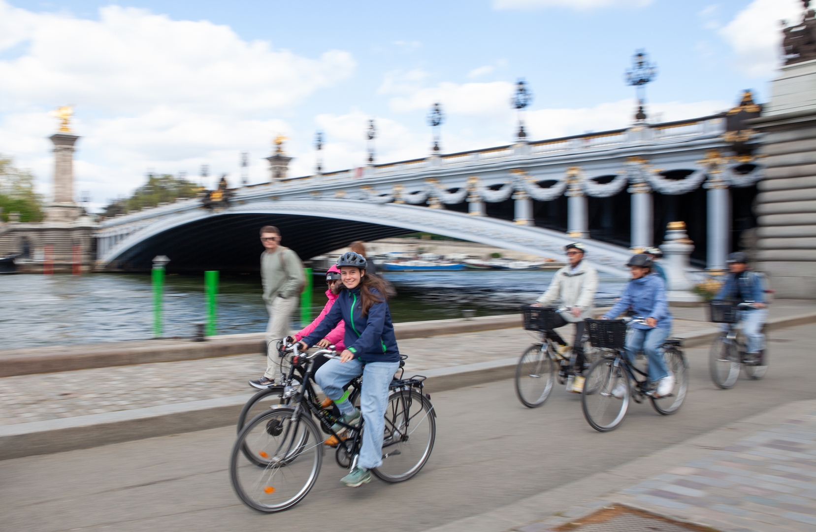París in Seine by Bike in Small Group - Alloggi in Parigi