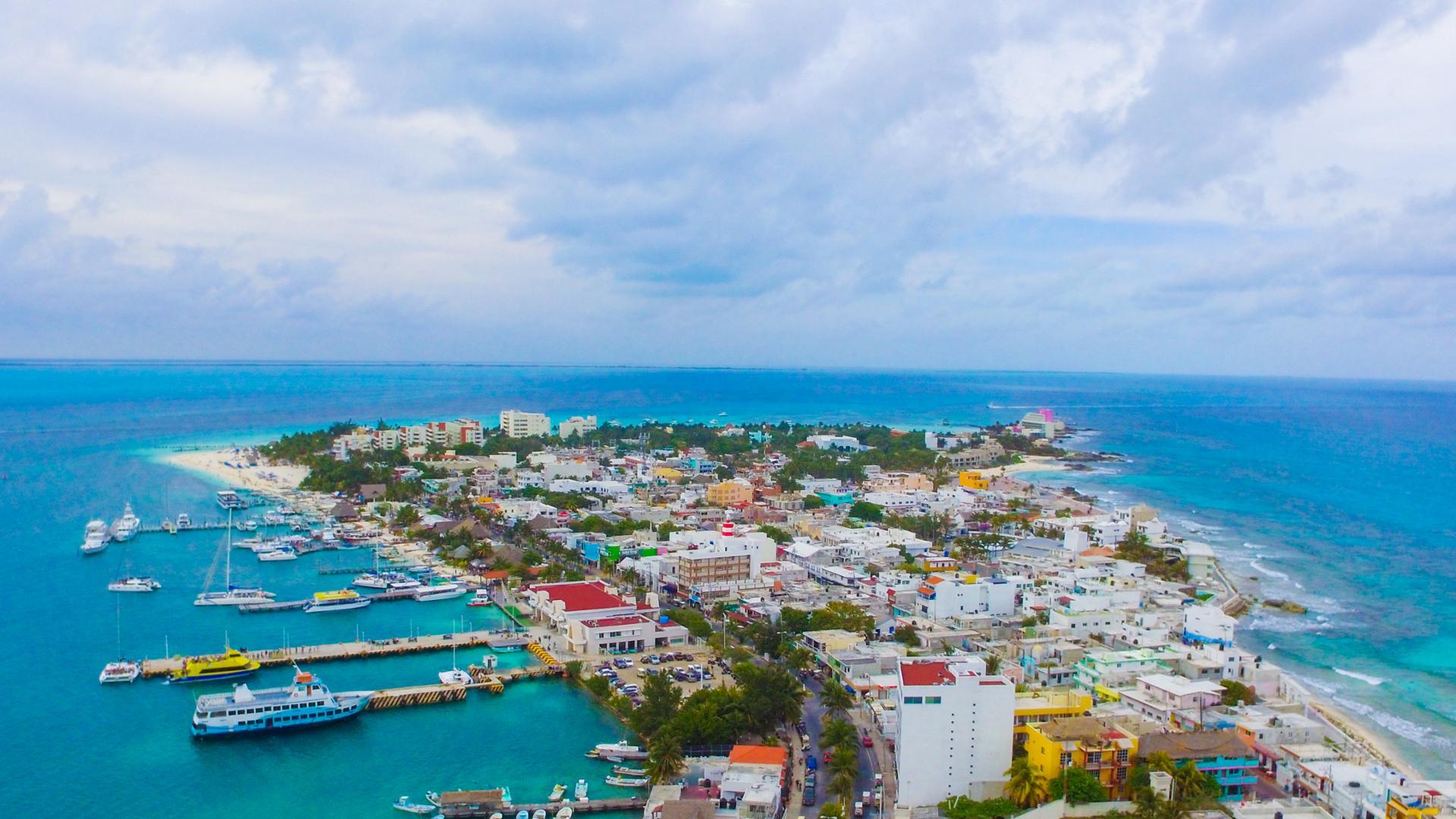 Isla Mujeres Unlimited with Pickup - Accommodations in Cancún