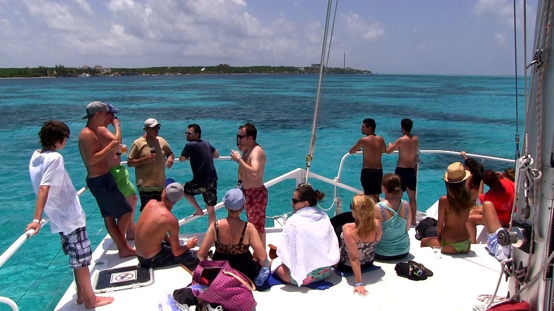 Catamaran Full Experience to Isla Mujeres 2026

 - Accommodations in Cancún