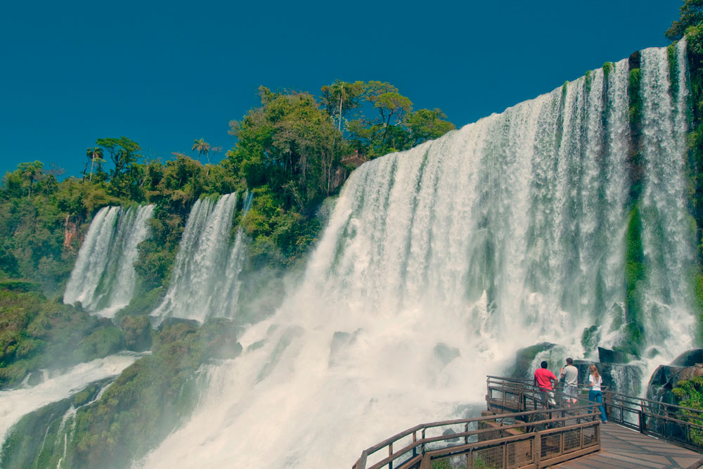 Iguazu Falls Tour Argentine Side with Pick-up and Optional Great Adventure Tour - Accommodations in Foz do Iguacu