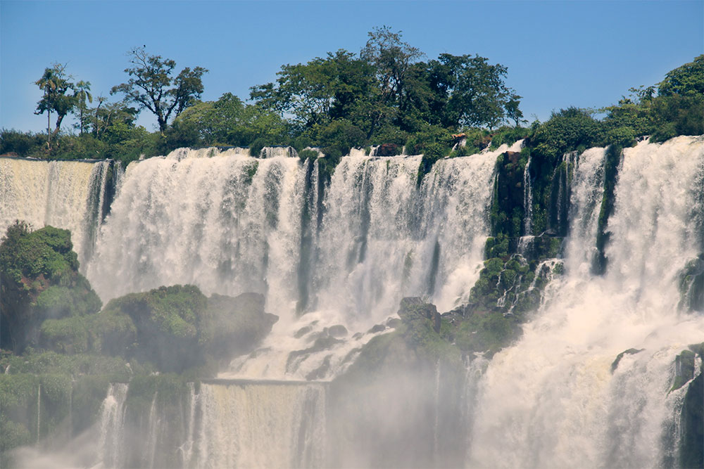 Iguazu Falls Tour Argentine Side with Pick-up and Optional Great Adventure Tour - Accommodations in Foz do Iguacu
