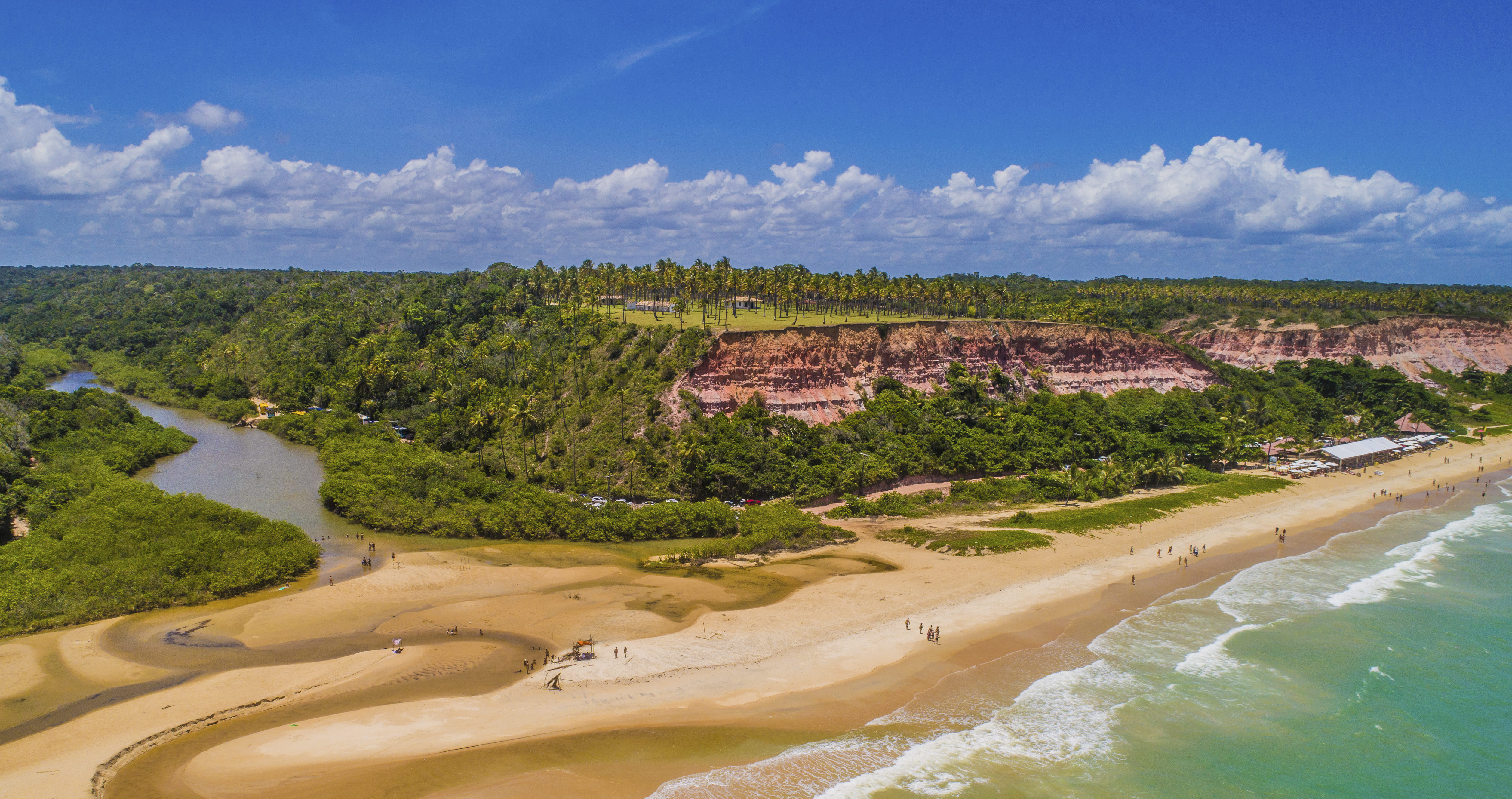 Tour de Día Completo a Arraial D'Ajuda con Recogida - Alojamientos en Porto Seguro