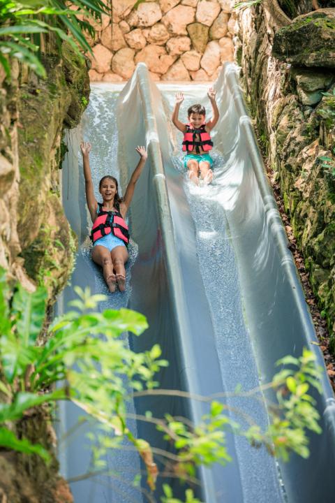 Tour a Xcaret de Día Completo con Recogida - Alojamientos en Cancún