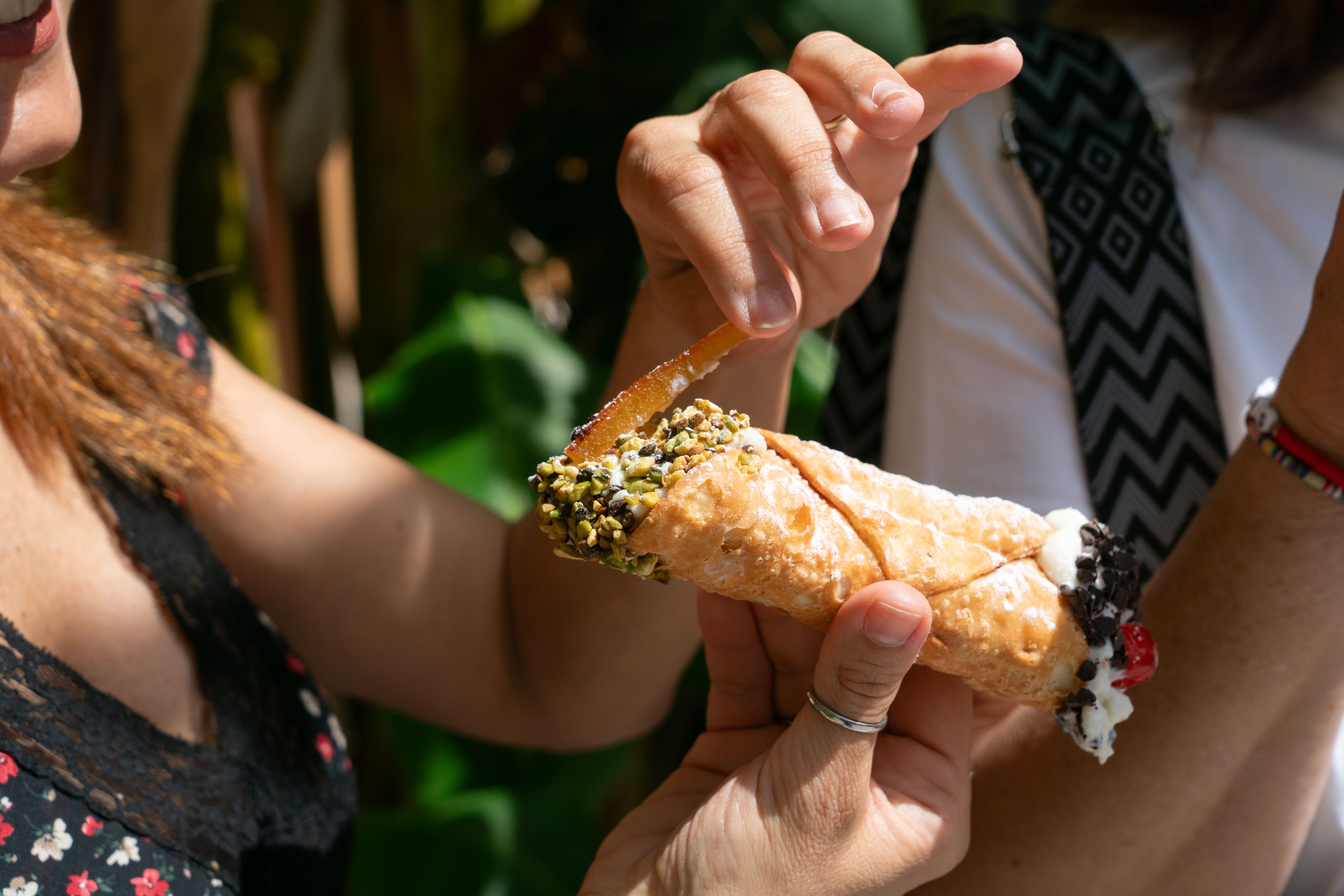 Visita Gastronómica a Pie de Siracusa en Grupo Reducido - Alojamientos en Siracusa